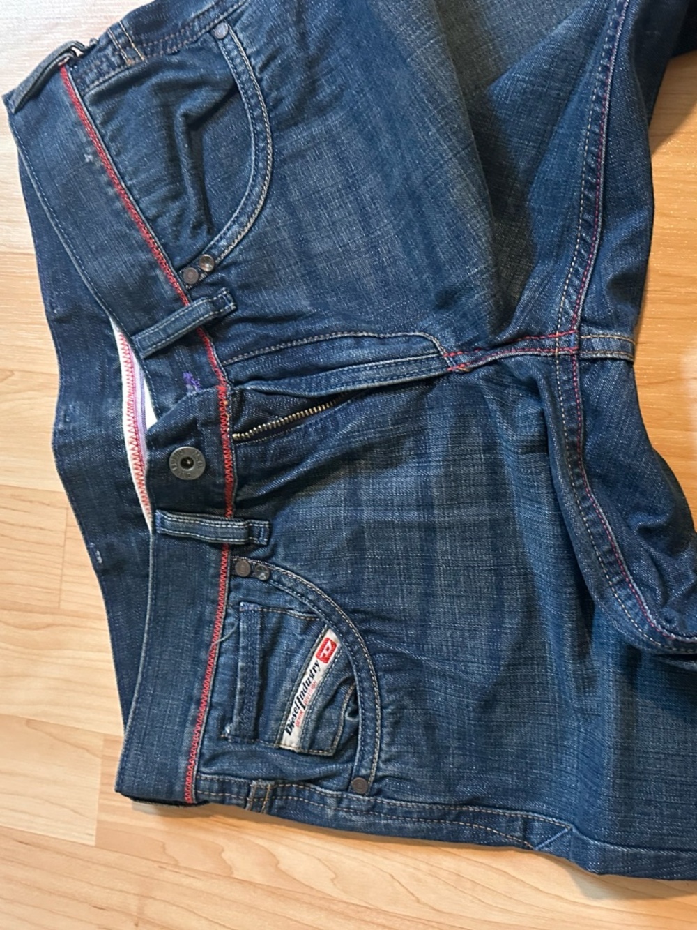 Diesel Jeans - Picture 3 of 6